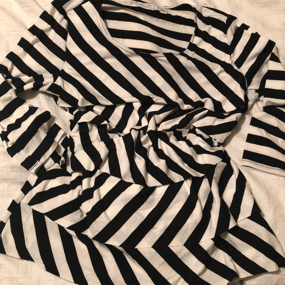 3/4 quarter length shirt